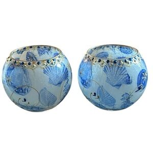 Pair of Blue and White Seashell Pattern Votive Candle Holders Gold Gilt Accent